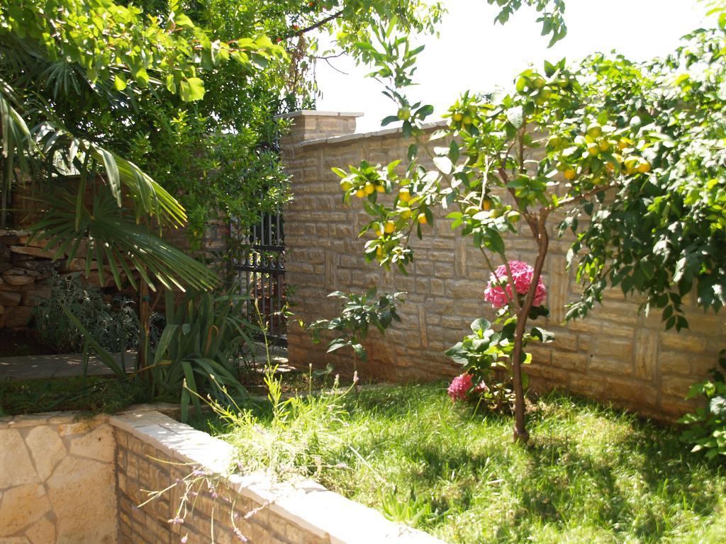 Apartments Frank Rovinj Exterior photo