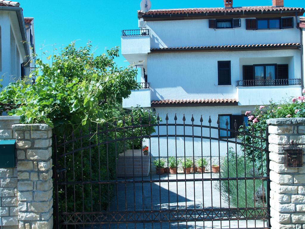 Apartments Frank Rovinj Exterior photo